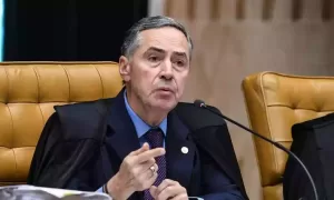 Barroso Defende Manutenção de Instituições Funcionais